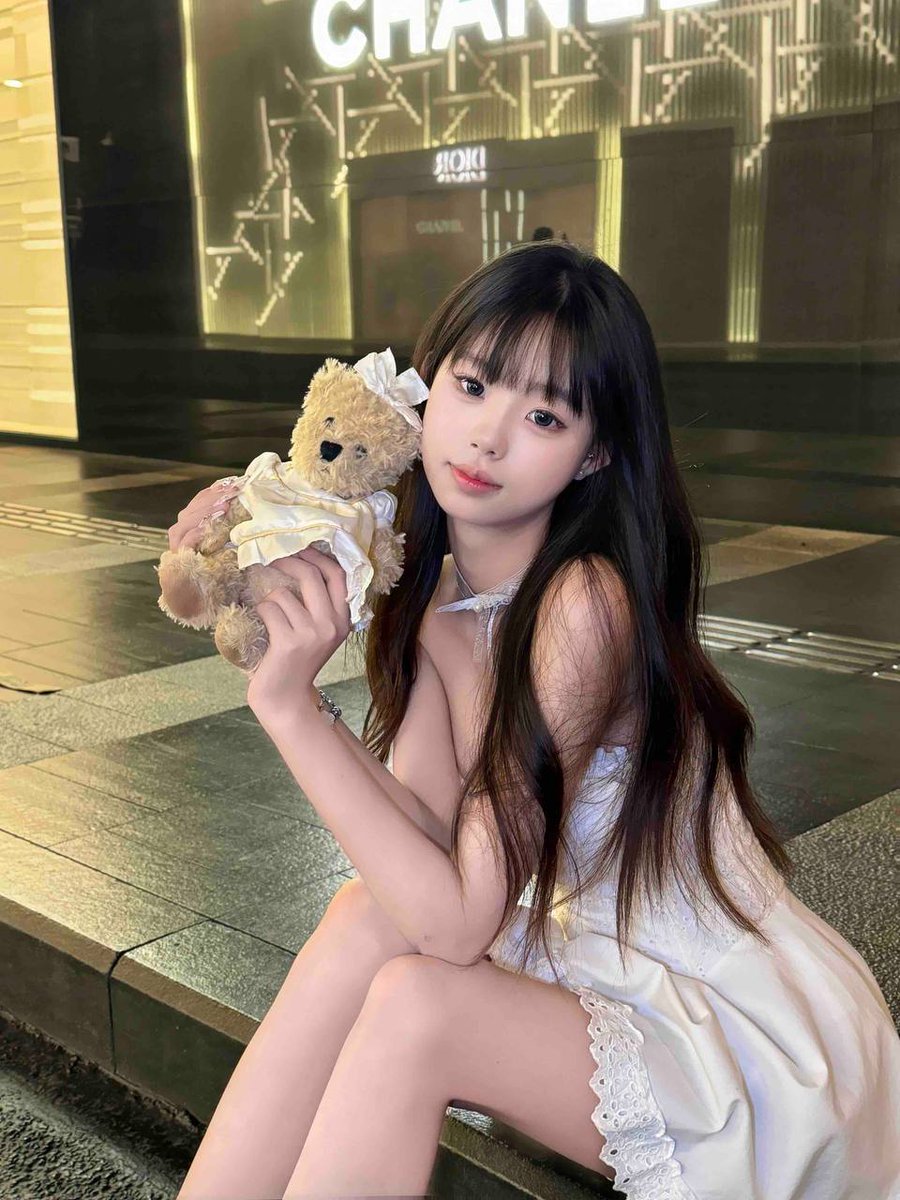 raerdgz's tweet photo. 老师79 #康巴什区 #内蒙古  #鄂尔多斯  #萝莉 #反差老师 
点置顶查看联系
一艘小船，让它载着我思念的心，划向远方的你，送上我温柔的吻，解开你眉间的忧，赶走你心中的愁。 https://t.co/x5cNAwl5LD