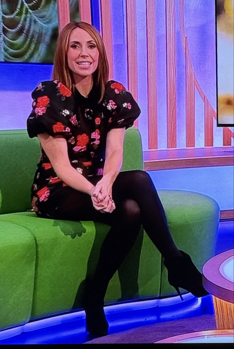 devioustrain's tweet image. Alex Jones #blacktights BBC1 The One Show at 7pm 24/10/25