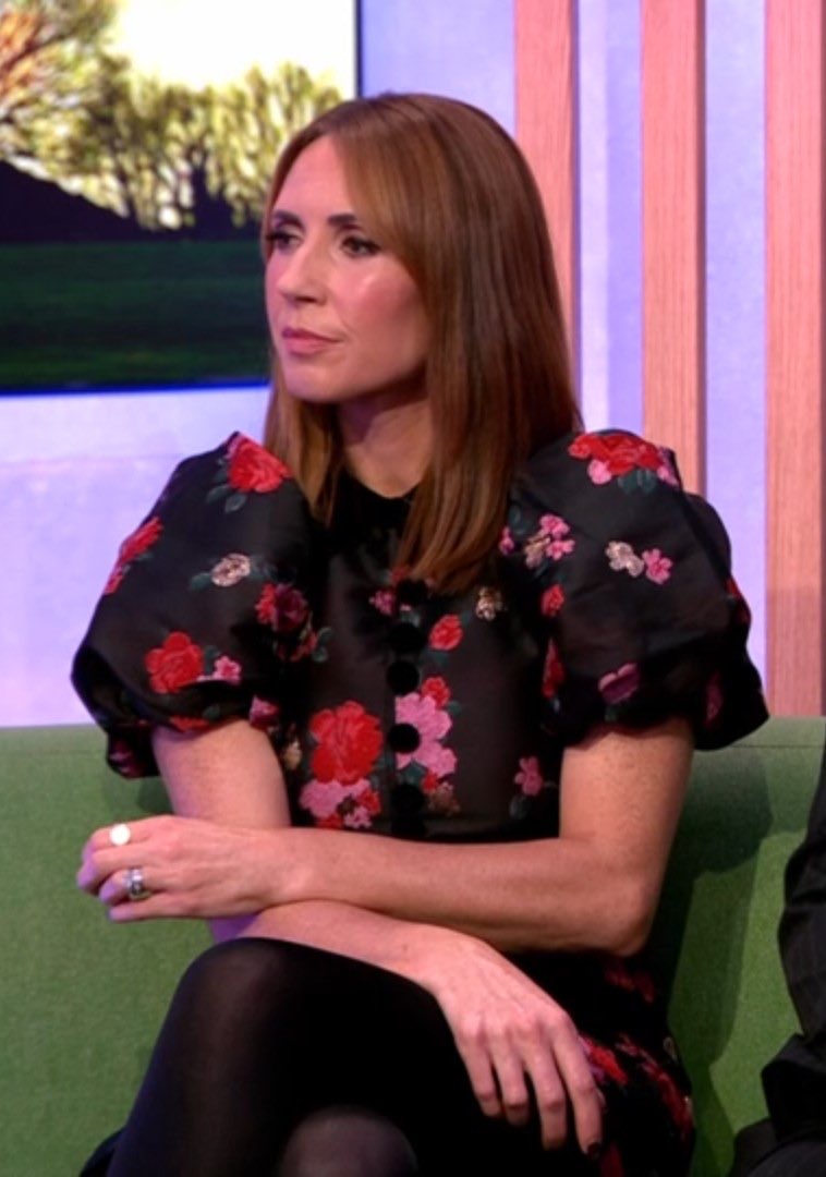 devioustrain's tweet image. Alex Jones #blacktights BBC1 The One Show at 7pm 24/10/25