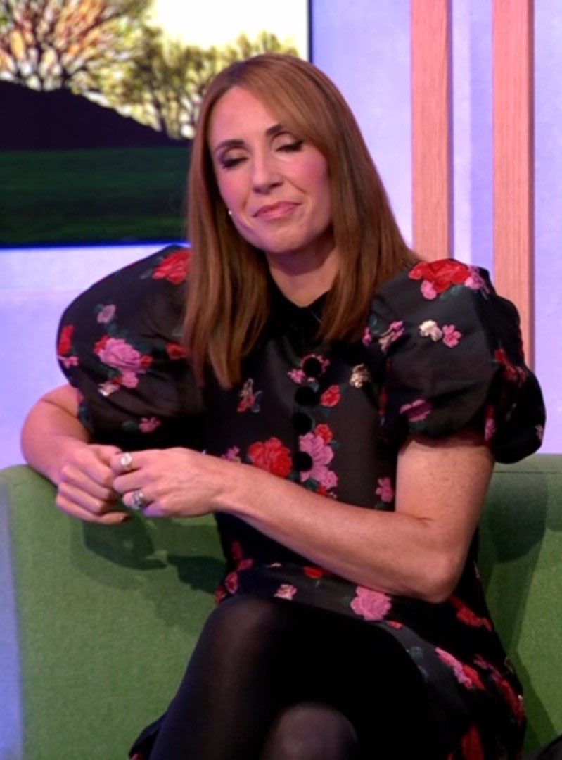devioustrain's tweet image. Alex Jones #blacktights BBC1 The One Show at 7pm 24/10/25
