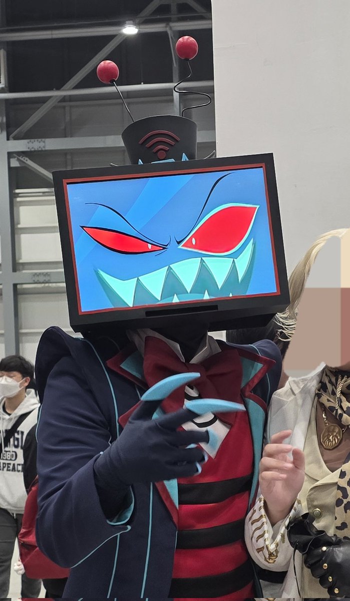 TkHell_'s tweet image. 아니 진짜 수코에서 복스를 봐서 개행복함
저 사장님 이러면서 소리지름...