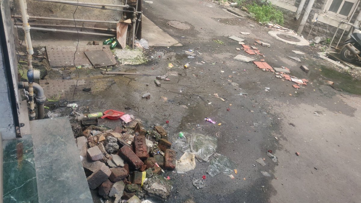 satishnor's tweet photo. @mybmcWardA @mybmc @mybmcWardA @mybmc the problem is not resolved yet https://t.co/kVl8U11PCR