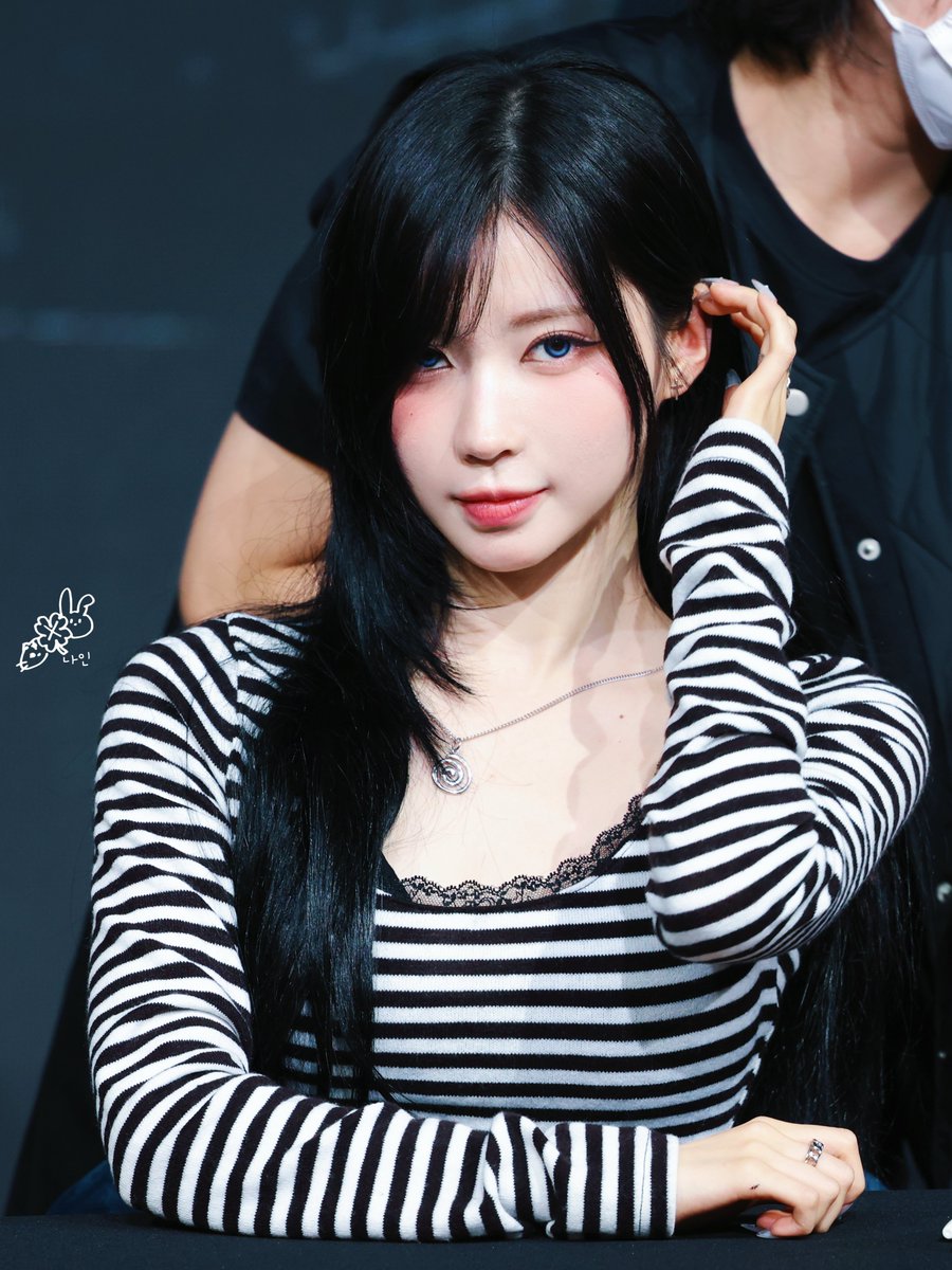 nine_happy_'s tweet photo. 251025 아름다움
#BABYMONSTER #베이비몬스터
#ASA #ENAMIASA #아사 #榎並杏紗 https://t.co/rVfclFkgE2
