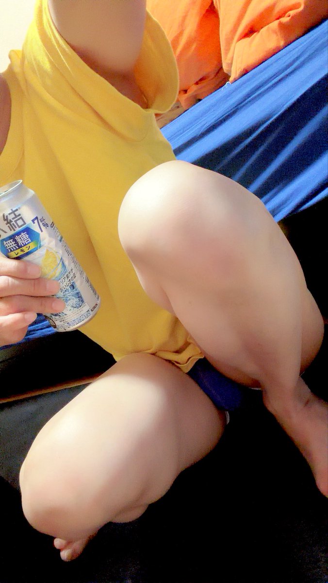 あぁ〜あっ
結局今日も引きこもりだったな🥺
おまけに脱毛でもしようかと思いながらそれもせず💦

次の休みは平日だし天気良いみたいだから引きこもらないぞ！
さてっ
明日は早出の日
さっさとご飯にしようかね🍺
今日も節約ご飯
なんにしよう🤔