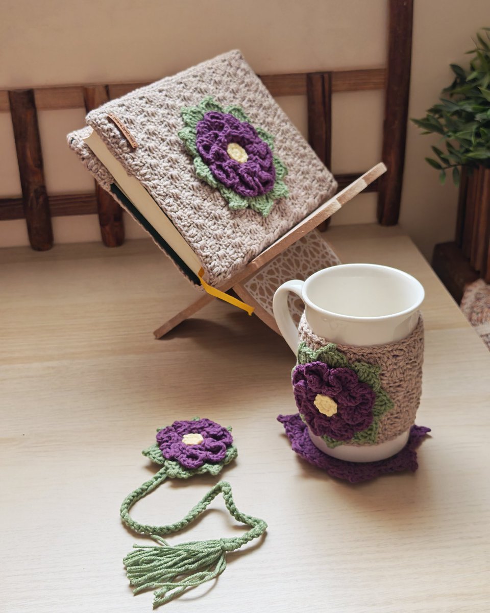 #صباح_الخيرᅠ
"نصبح ونمسي في زحام من النعم 
الحمد لله قولاً وفعلاً وشكراً ورضاً"