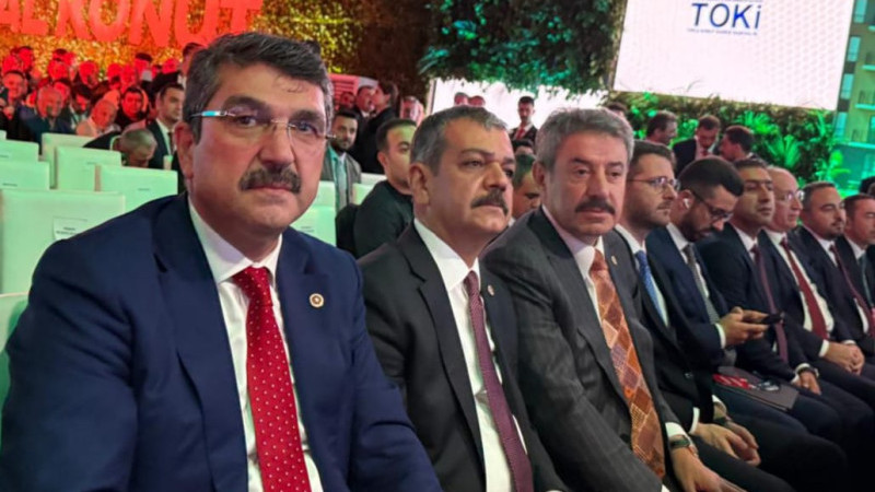 BATMAN’A 3 BİN 810 YENİ SOSYAL KONUT GELİYOR
<a href="/72akpartibatman/">AK Parti Batman</a> 
batmanobjektif.com/batmana-3-bin-…