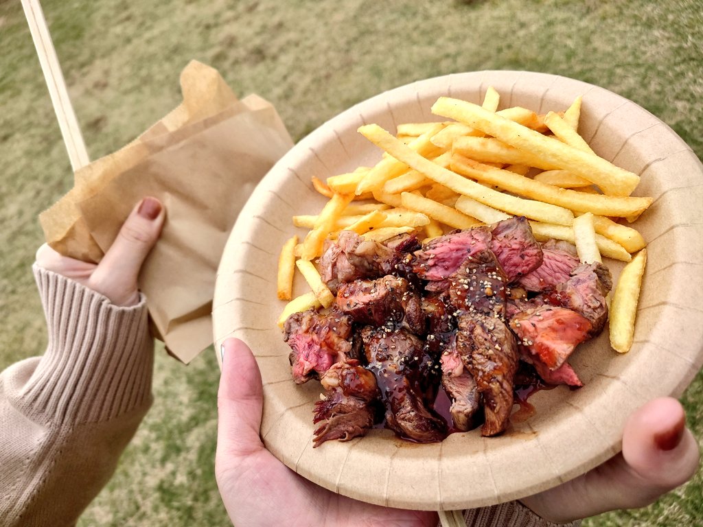 alliumace's tweet image. 蚤の市行ってきた✌　手持ちの指輪そっくりなイヤリング買えてウッキウキ🥳