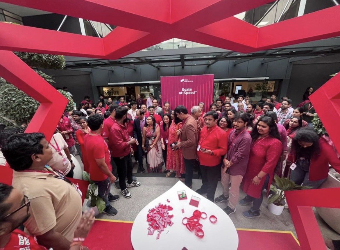 tech_mahindra's tweet image. The energy. The pride. The evolution.
On our 39th anniversary, teams across locations came together, painting the town red as we celebrated our refreshed brand - a sharper identity and a stronger vision. The same @Tech_Mahindra you know, now rising higher as one ascending force.…