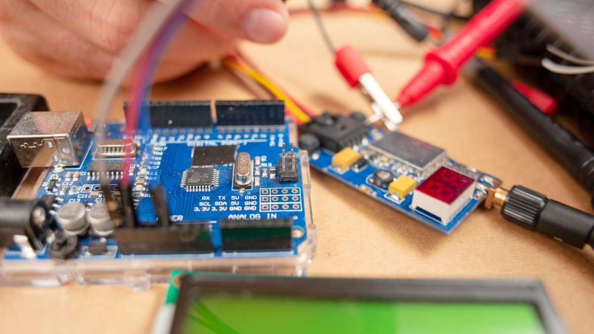 MakersforX's tweet image. Serial-monitor success.  
Demo wrapped?  
Donate that spare card.  
1 card → 5 women empowered  
climate win 13 kg.  
Steps: makers.sd4.africa  
#Arduino