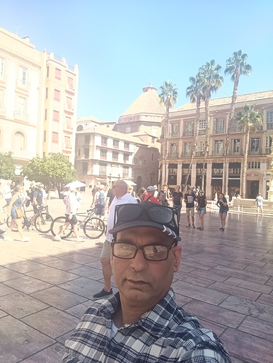 Abdulkhaliqqu17's tweet image. खुद पर विश्वास करो, क्योंकि यही सफलता की पहली सीढ़ी है Spain🇪🇸
#instaviews         #growoninstagram
#reelviews           #dailygrow
#reelitfeelit           #reachmorepeople
#boostmyreels      #mohitxgrowthh
#fyp                         #explorepage
#exploremore