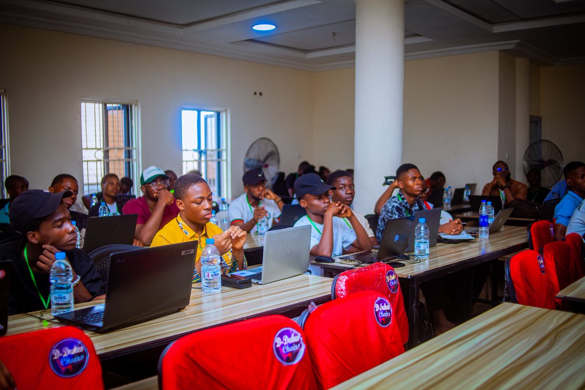 TenonCzar's tweet image. Day 1 of #SuiDevWorkshopABIA was a blast🔥
Kicked off with intros, Sui Move, and got familiar with Sui ecosystem.
The energy was real
Big thanks to @SuiNetworkNG @nnvictory001 @codewithvick & @Goodylili 💻✨
See you today for Day 2!  
#SuiAbia #BuildOnSui @Rainbowsdotsui