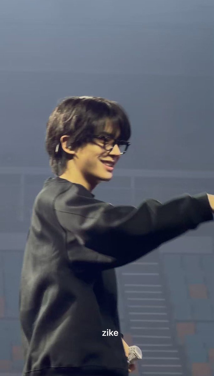 251025

 #제이크 #심재윤 #JAKE
 #SIMJAEYUN #ジェイク
 #엔하이픈  #ENHYPEN_JAKE