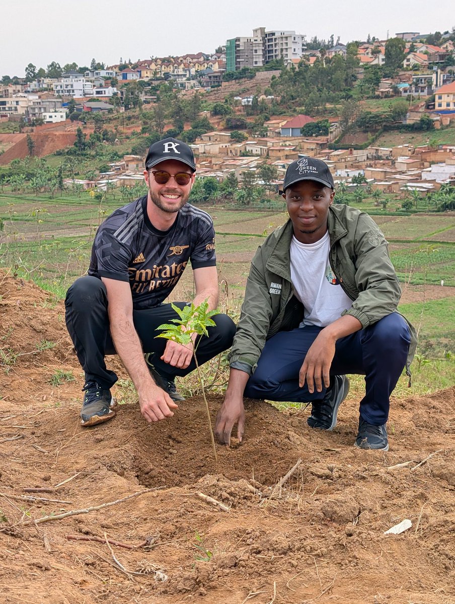 Just hanging out with The Conservation Guy <a href="/kelemaa_/">Clement Uwihanganye</a> and tree planting at the <a href="/greencitykigali/">Green City Kigali</a>. 🤩

#GreenRwanda🇷🇼🌿