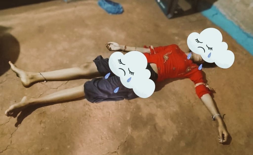 Abhimanyu Singh Journalist (@abhimanyu1305) on Twitter photo #рдмрд╛рдБрджрд╛
рдмрд╛рд▓реНрдореАрдХрд┐ рд╕рдорд╛рдЬ рдХреА рдирд╛рдмрд╛рд▓рд┐рдЧ рдмрдЪреНрдЪреА рдХреА рдЧрд▓рд╛ рд░реЗрдд рдХрд░ рд╣рддреНрдпрд╛, рдЦрд╝рдмрд░реЛрдВ рдХреЗ рдорд╛рдзреНрдпрдо рд╕реЗ рдкрддрд╛ рдЪрд▓ рд░рд╣рд╛ рд╣реИ рдХреБрдЫ рджрд░рд┐рдВрджреЛ рдиреЗ рдмрдЪреНрдЪреА рдХреЗ рд╕рд╛рде рджреБрд╖реНрдХрд░реНрдо рдХрд┐рдпрд╛ рдЙрд╕рдХреЗ рдмрд╛рдж рдЙрд╕рдХреА рд╣рддреНрдпрд╛ рдХрд░ рджреАред рд╡рд╣реАрдВ рдмрд╛рдБрджрд╛ рдкреБрд▓рд┐рд╕ рдХреЗ рдЕрдиреБрд╕рд╛рд░ рдкреЛрд╕реНрдЯрдорд╛рд░реНрдЯрдо рд░рд┐рдкреЛрд░реНрдЯ рдореЗрдВ рджреБрд╖реНрдХрд░реНрдо рдХреА рдкреБрд╖реНрдЯрд┐ рдирд╣реАрдВ рд╣реБрдИ рд╣реИред рдорд╛рдорд▓рд╛ рджреЗрд╣рд╛рдд рдХреЛрддрд╡рд╛рд▓реА рдХреНрд╖реЗрддреНрд░ рдХрд╛ред #рдмрд╛рдБрджрд╛
рдмрд╛рд▓реНрдореАрдХрд┐ рд╕рдорд╛рдЬ рдХреА рдирд╛рдмрд╛рд▓рд┐рдЧ рдмрдЪреНрдЪреА рдХреА рдЧрд▓рд╛ рд░реЗрдд рдХрд░ рд╣рддреНрдпрд╛, рдЦрд╝рдмрд░реЛрдВ рдХреЗ рдорд╛рдзреНрдпрдо рд╕реЗ рдкрддрд╛ рдЪрд▓ рд░рд╣рд╛ рд╣реИ рдХреБрдЫ рджрд░рд┐рдВрджреЛ рдиреЗ рдмрдЪреНрдЪреА рдХреЗ рд╕рд╛рде рджреБрд╖реНрдХрд░реНрдо рдХрд┐рдпрд╛ рдЙрд╕рдХреЗ рдмрд╛рдж рдЙрд╕рдХреА рд╣рддреНрдпрд╛ рдХрд░ рджреАред рд╡рд╣реАрдВ рдмрд╛рдБрджрд╛ рдкреБрд▓рд┐рд╕ рдХреЗ рдЕрдиреБрд╕рд╛рд░ рдкреЛрд╕реНрдЯрдорд╛рд░реНрдЯрдо рд░рд┐рдкреЛрд░реНрдЯ рдореЗрдВ рджреБрд╖реНрдХрд░реНрдо рдХреА рдкреБрд╖реНрдЯрд┐ рдирд╣реАрдВ рд╣реБрдИ рд╣реИред рдорд╛рдорд▓рд╛ рджреЗрд╣рд╛рдд рдХреЛрддрд╡рд╛рд▓реА рдХреНрд╖реЗрддреНрд░ рдХрд╛ред