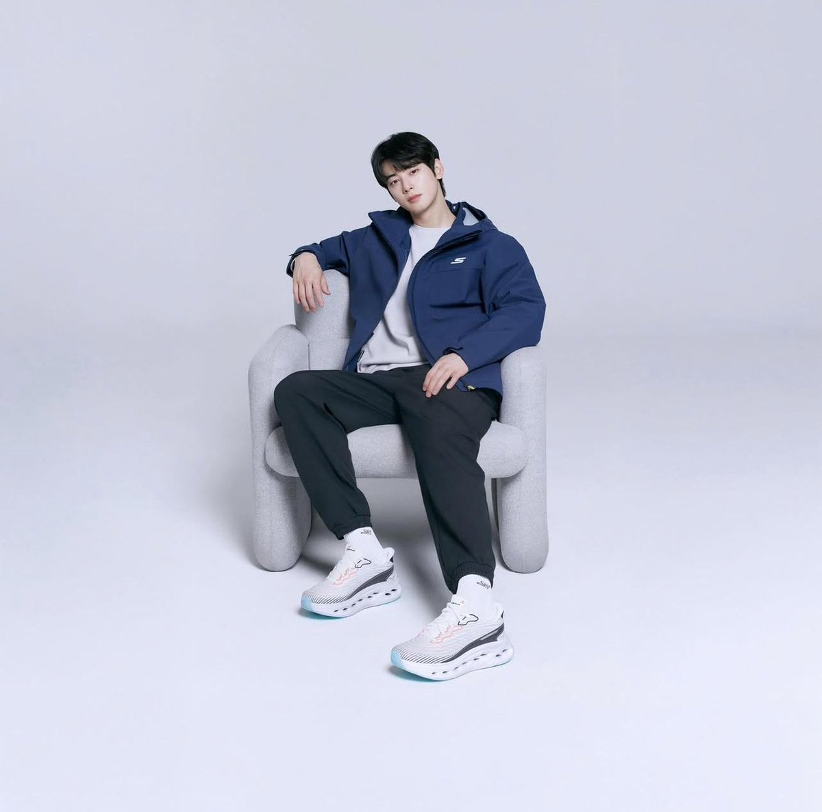 25.10.25 [CHA EUNWOO × SKECHERS]

Skechers Vietnam IG update:

“UPGRADE YOUR EVERY STEP”

Cha Eunwoo in Skechers Max Cushioning glide-step.👟

#CHAEUNWOO #차은우  #SKECHERS
<a href="/CHAEUNWOO_offcl/">CHA EUN-WOO OFFICIAL</a>