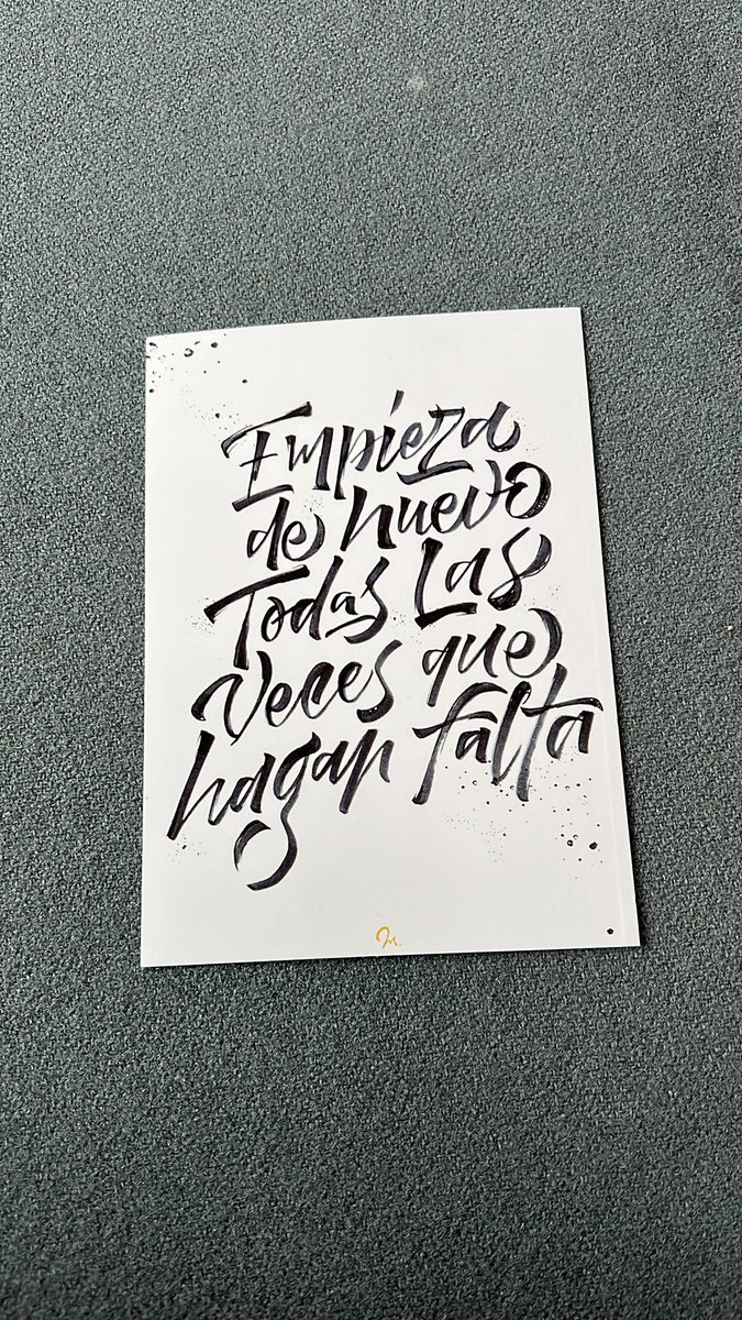 Y la #TRGx también es esto, que se te acerque una niña pequeña porque su mami le ha dicho que te de una postal. Gracias Allison por ser como eres. Como sé que no frecuentas redes porfa desde <a href="/tarugoconf/">TRGCON</a> hacerle llegar mi mensaje.

🥹🥹🥹🥹🥹🥹 estoy así, y de verdad.