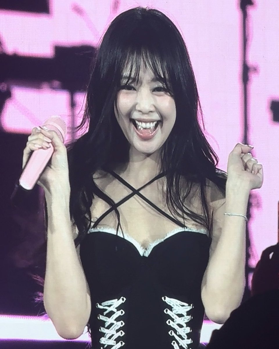 she is the cutest 😭💕