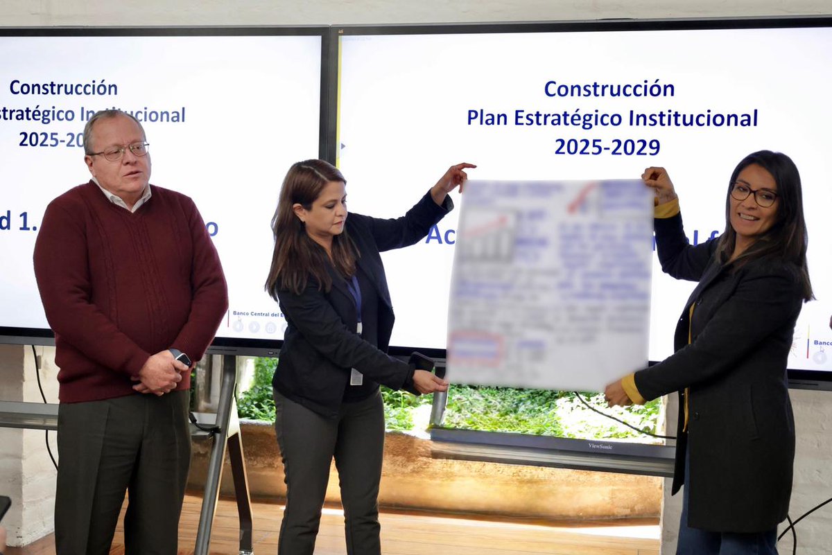 La #JPRFM y el #BCE llevaron a cabo la Construcción del Plan Estratégico Institucional 2025 - 2029.

Este taller estratégico fue un espacio dinámico y colaborativo entre la administración y el directorio del BCE para establecer la misión, visión y los objetivos estratégicos