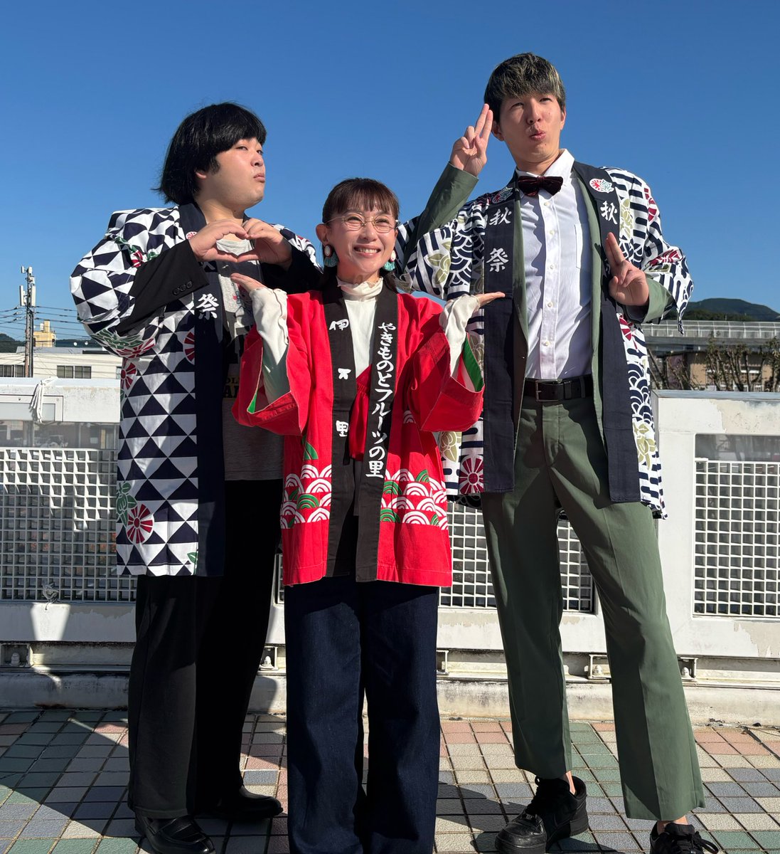 明日はいまり秋祭りで、伊万里出身のトンテントンのお2人のお笑いステージのMCを担当します🎤12時20分からの予定です❣️笑に来て欲しいまり🫶