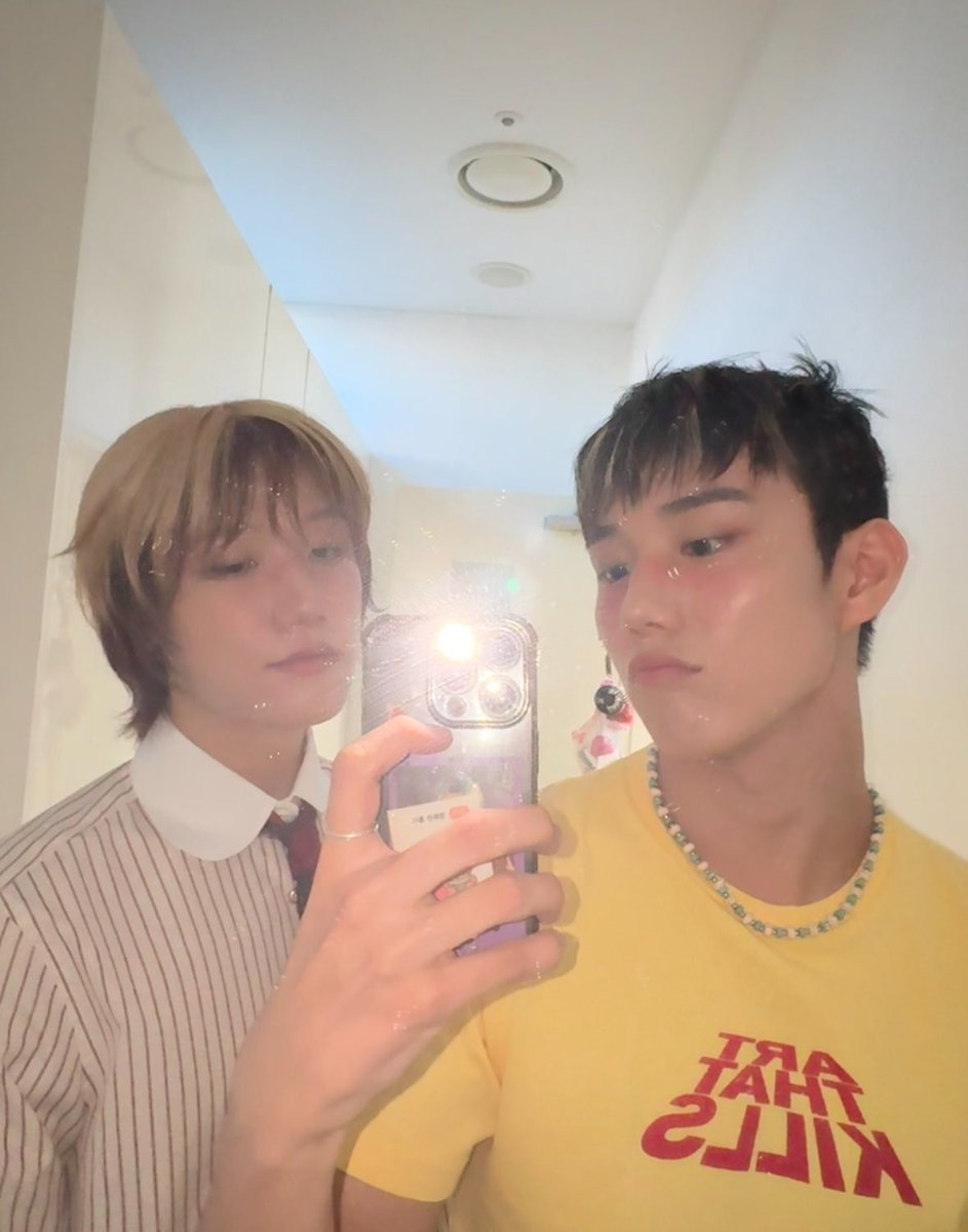 dinokuaci's tweet photo. WASP TWINS 😭😭😭😭😭😭 MY SEOBTAK https://t.co/qrCmV0v6OK