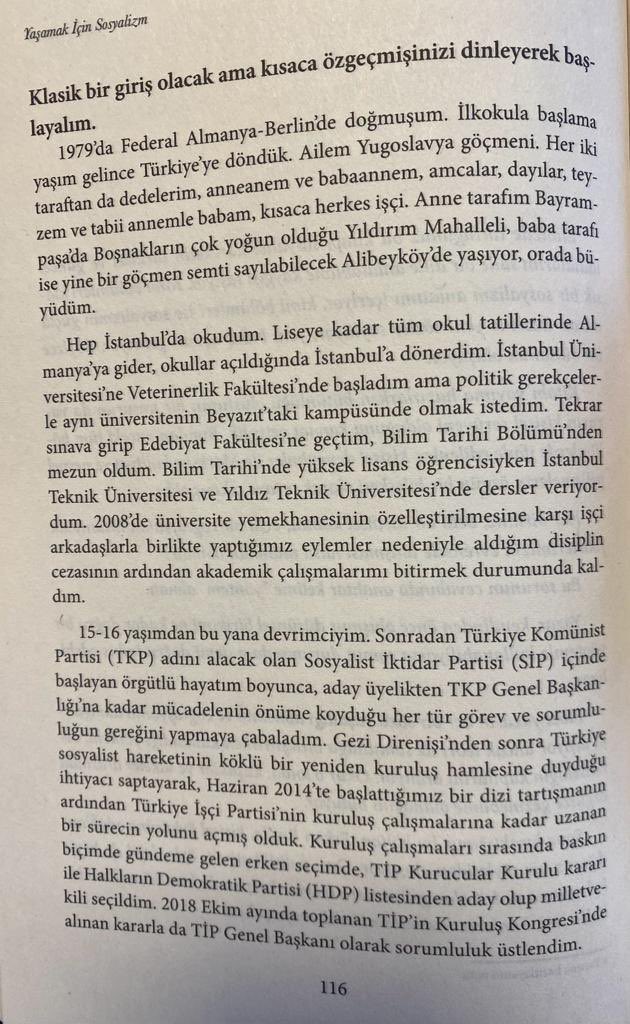 Üç beş tane cahil okuma özürlü akıllarınca Erkan Baş’ı sıkıştırmak için gerçek soyadın ne, sen göçmen misin yazıyor buraya. Okuma yazmaları da zayıf tabi.

Adam kendi yazdığı kitapta Yugoslavya göçmeni olduğunu anlatıyor zaten kara cahiller!
