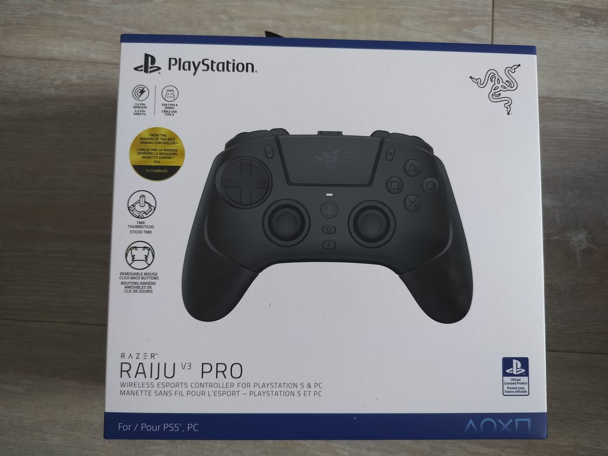 CoupleOfGamer's tweet image. L&apos;autre réception de la semaine by Razer. La Raiju V3 Pro. La dernière manette PlayStation 5 et de PC de la marque au serpent 🐍 

Notre preview est déjà en ligne. Mais notre test un peu plus poussé arrive prochainement 😌 

@RazerFrance #HighTech #Razer #CoG