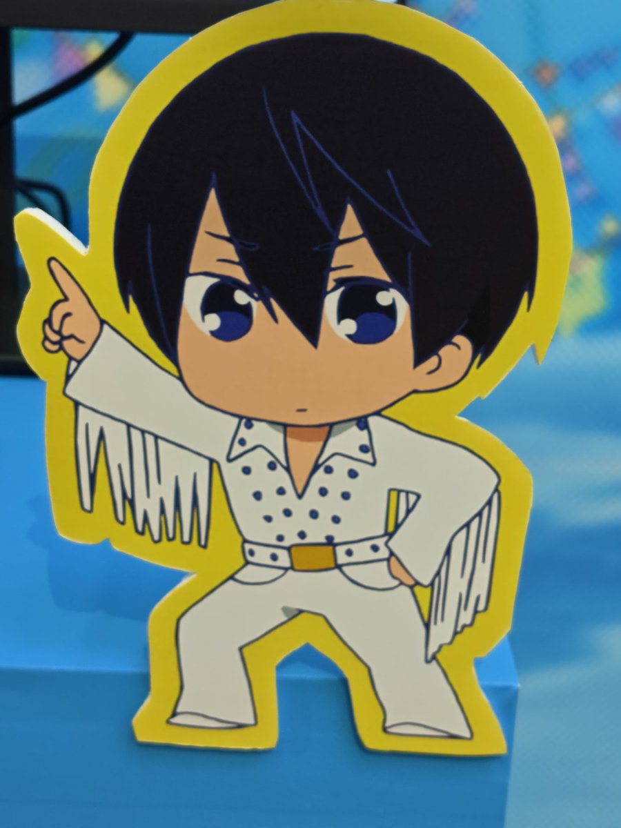 busanek0's tweet photo. 京アニのセカイ展行ってきました✨
楽しかったー😍free！サイコ～
でも…欲しかったグッズが完売続きで半分しか買えなかった…運営さんシッカリして下さい😡 https://t.co/ZnqWT1uxOE