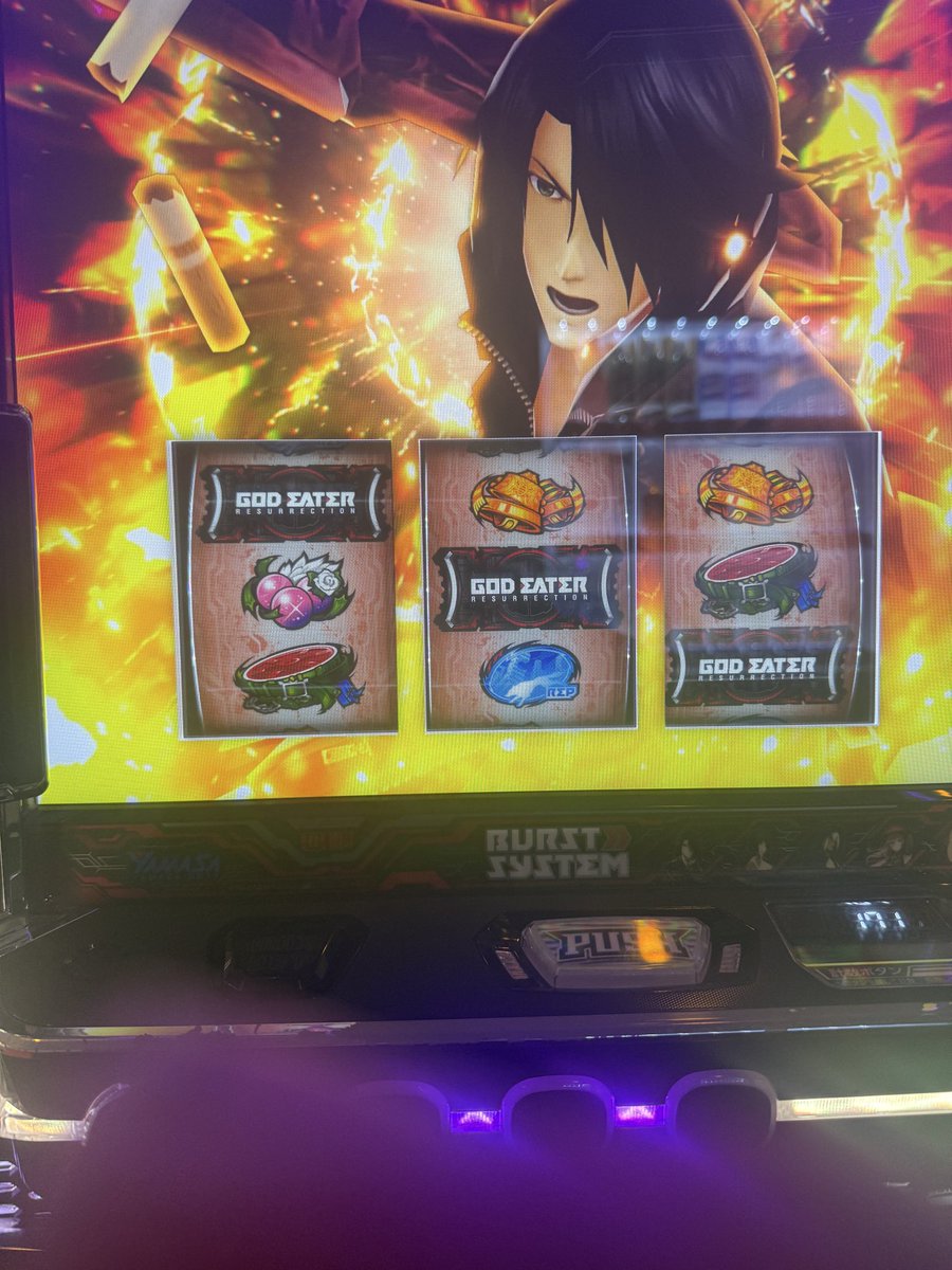Bocchiman1090's tweet photo. 今日なんか神チェ４回ひいて1回フリーズして強いツクヨミ出してフェンリルファングも出して金のアギト２回みてエンディング見てコンプリートしました
初めて打ったけどイーター引退します https://t.co/RcM7lWv0qi