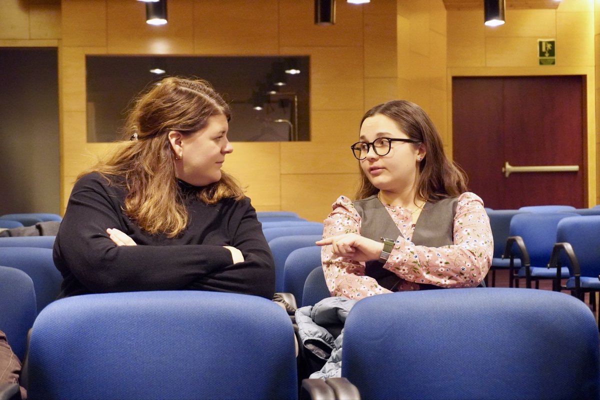 🏔️El Pas de la Casa és una de les dues portes d’entrada al país. Un lloc privilegiat pel seu entorn natural envejable, però que el contraban de tabac ha desprestigiat, especialment els darrers anys. Els veïns i veïnes estan preocupats, tenen por i se senten abandonats. 1/3