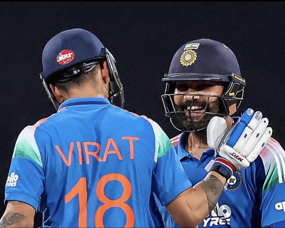 "कुछ लोगों ने कप्तान बदल दिया, पर क्लास नहीं — रोहित ने आज बैट से जवाब दिया, ट्वीट से नहीं!" 🔥

"जिसे साइडलाइन करने की कोशिश थी, उसने आज पूरी लाइन ही बदल दी — बल्ला बोला, और सब खामोश!" #roko 

#BCCI #IndianCricket #Indianteam