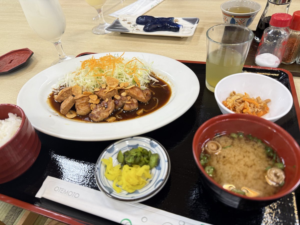 天然温泉かけ流し ゆうゆう会館 さん
ありがとうございました🐈‍⬛❤️

会いに来てくれた方、
初めて観てくれた方、ありがとう🥰
ライブからジャンケン大会まで、
普段とは違った出演の仕方で
楽しかったです･ᴗ･ )੭''❕
ポカポカな気持ちになりました💯♨️

トンテキ定食とても美味🤤✨️
また来たいな😋
