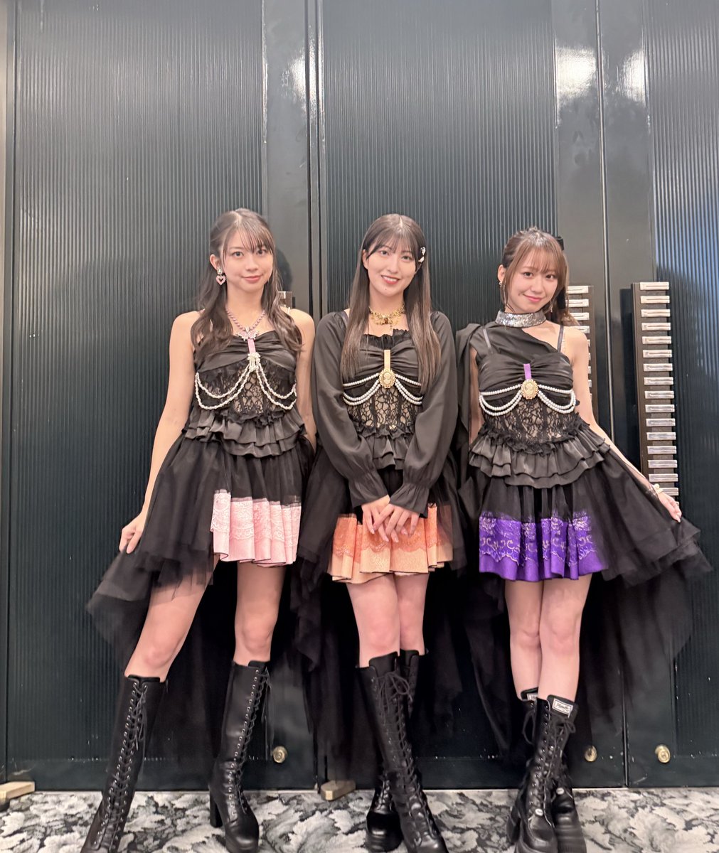 MorningMusumeMg's tweet image. 12期バスツアー💜🩷🧡
ありがとうございました！！

雲海も見れてスペシャルな2日目でしたね✨️

2日間沢山の思い出ありがとうございました！🍎

 #野中美希  #牧野真莉愛  #羽賀朱音
 #12期バスツアー
 #モーニング娘25
 #🍎🦍🎺🎉📺