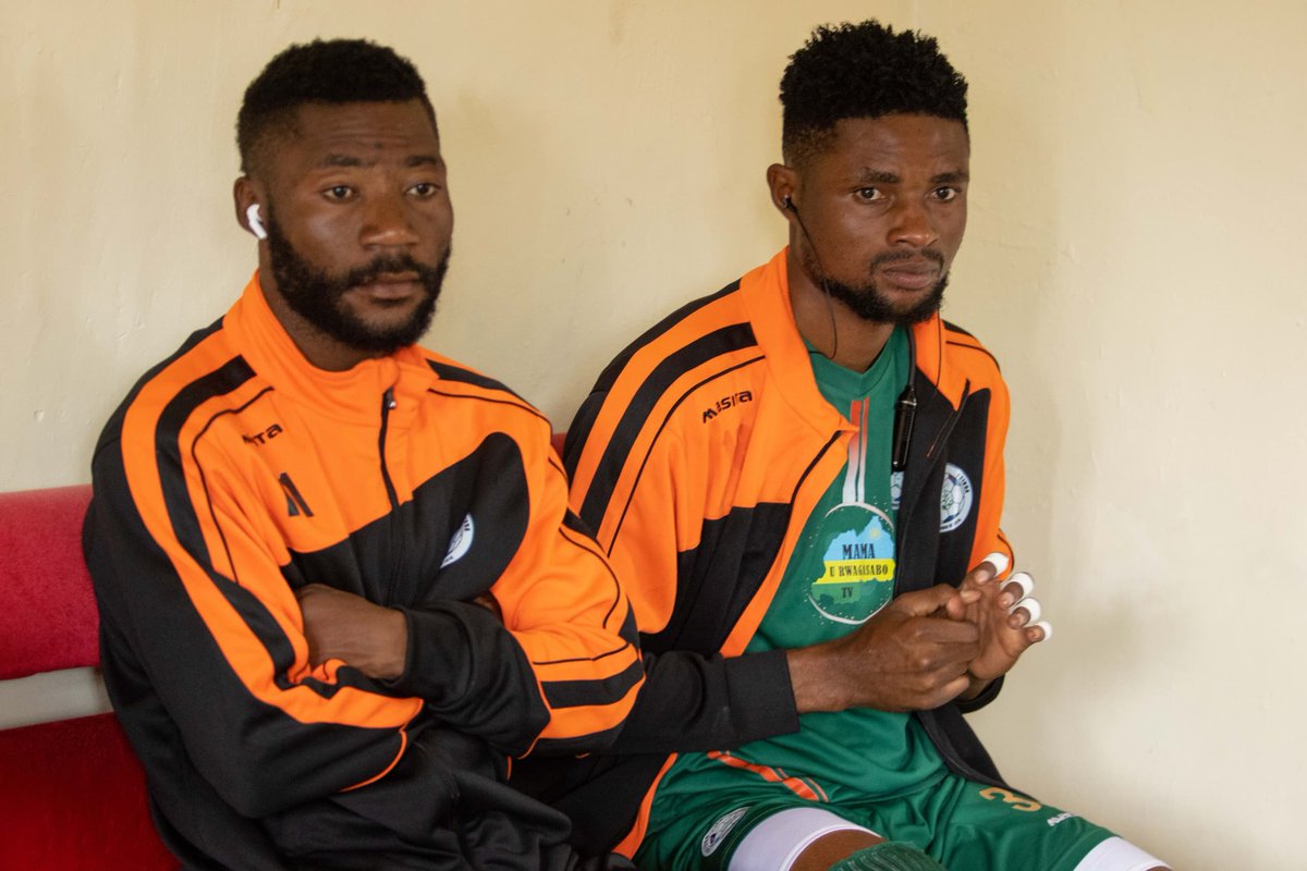 🚨 AKA KANYA 🚨

Muri aya masaha, i Musanze kuri stade Ubworoherane, hagiye kubera umukino ugiye guhuza ikipe ya <a href="/musanzefc/">Musanze FC</a> na <a href="/Rutsirofc2/">RUTSIRO FC</a>

#RPL #UrwagasaboSports