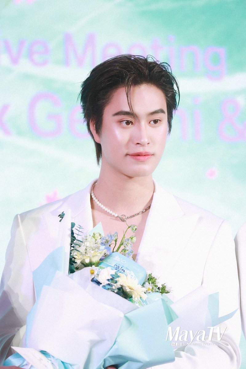 mayaonline2002's tweet image. เจมีไนน์ นรวิชญ์ #Gemini_NT และโฟร์ท ณัฐวรรธน์ #Fourthnattawat ร่วมสัมผัสประสบการณ์ความหอมของทุ่งดอกไม้ใจกลางเมือง “King’s Stella Feel the Bloom” 

Interview📽🔗youtu.be/6OuUDL5YT7w?si…

#KingStellaxGeminiFourth
#GeminiFourth #เจมีไนน์โฟร์ท