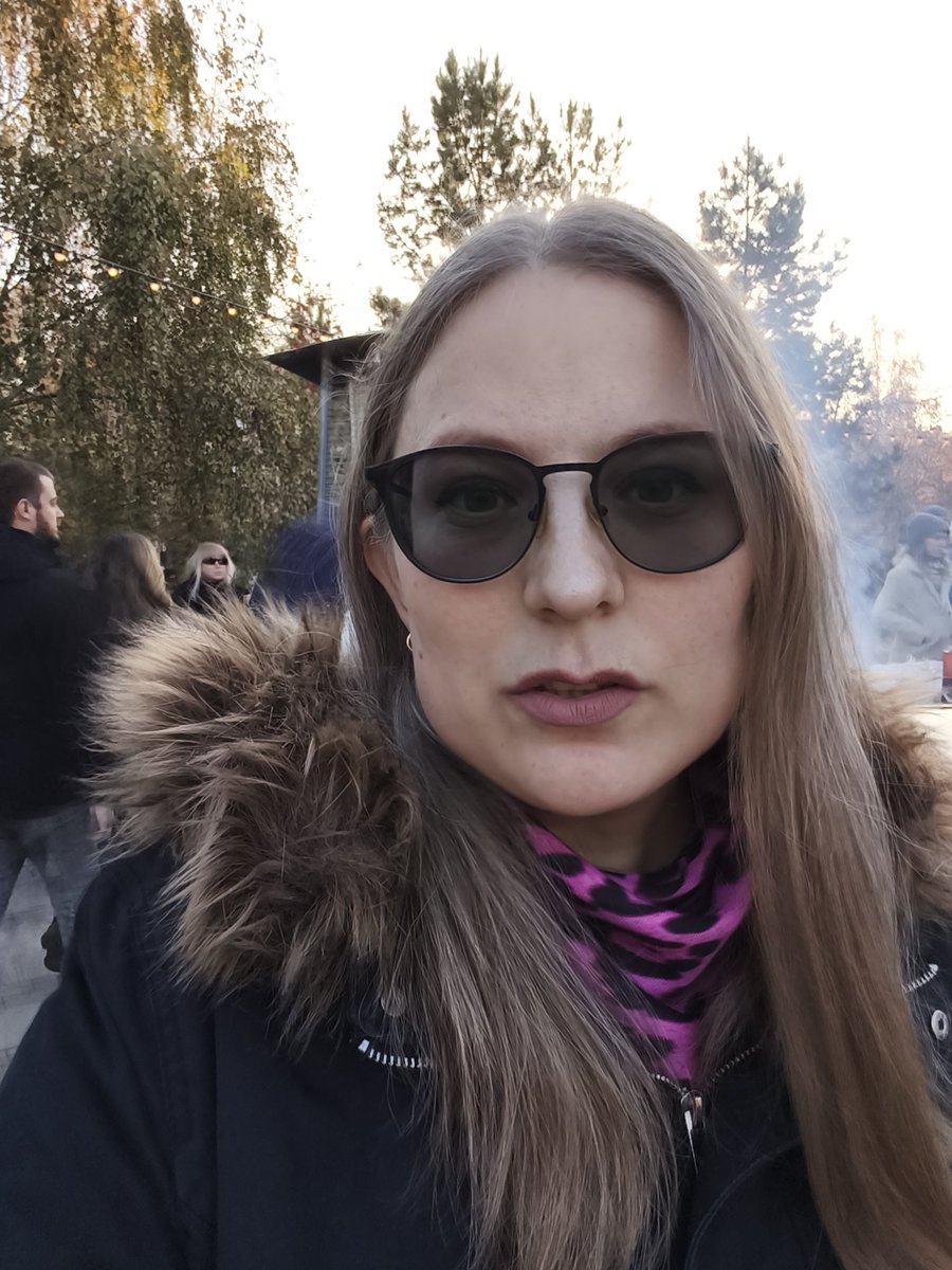 Тигра Диванная tweet media