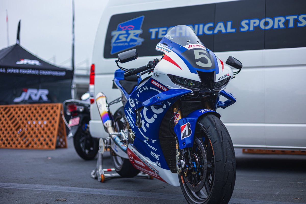 TSR_FRANCE250RR's tweet image. CBRミーティングの写真ほぼTSRカラーしか撮ってない🫣
#CBRMT #CBRミーティング #CBR