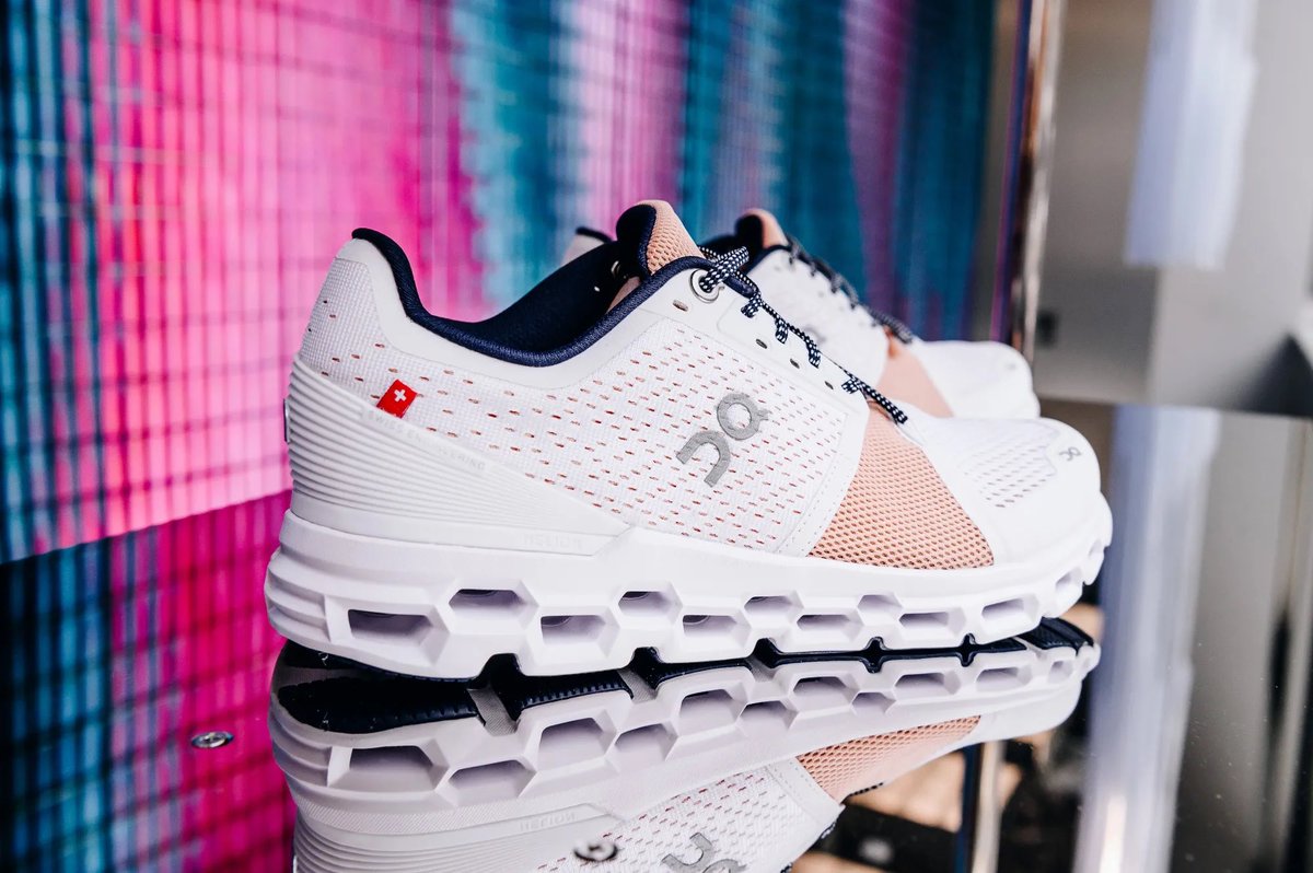 DayPriest's tweet image. I don’t usually see a strong moat in shoe or clothing businesses.
But I can’t ignore how fast $ONON shoes are gaining popularity. 

Maybe it’s one of those Peter Lynch moments. When a brand starts winning hearts before Wall Street even notices.

#DayPriestInvestor 
#PeterLynch