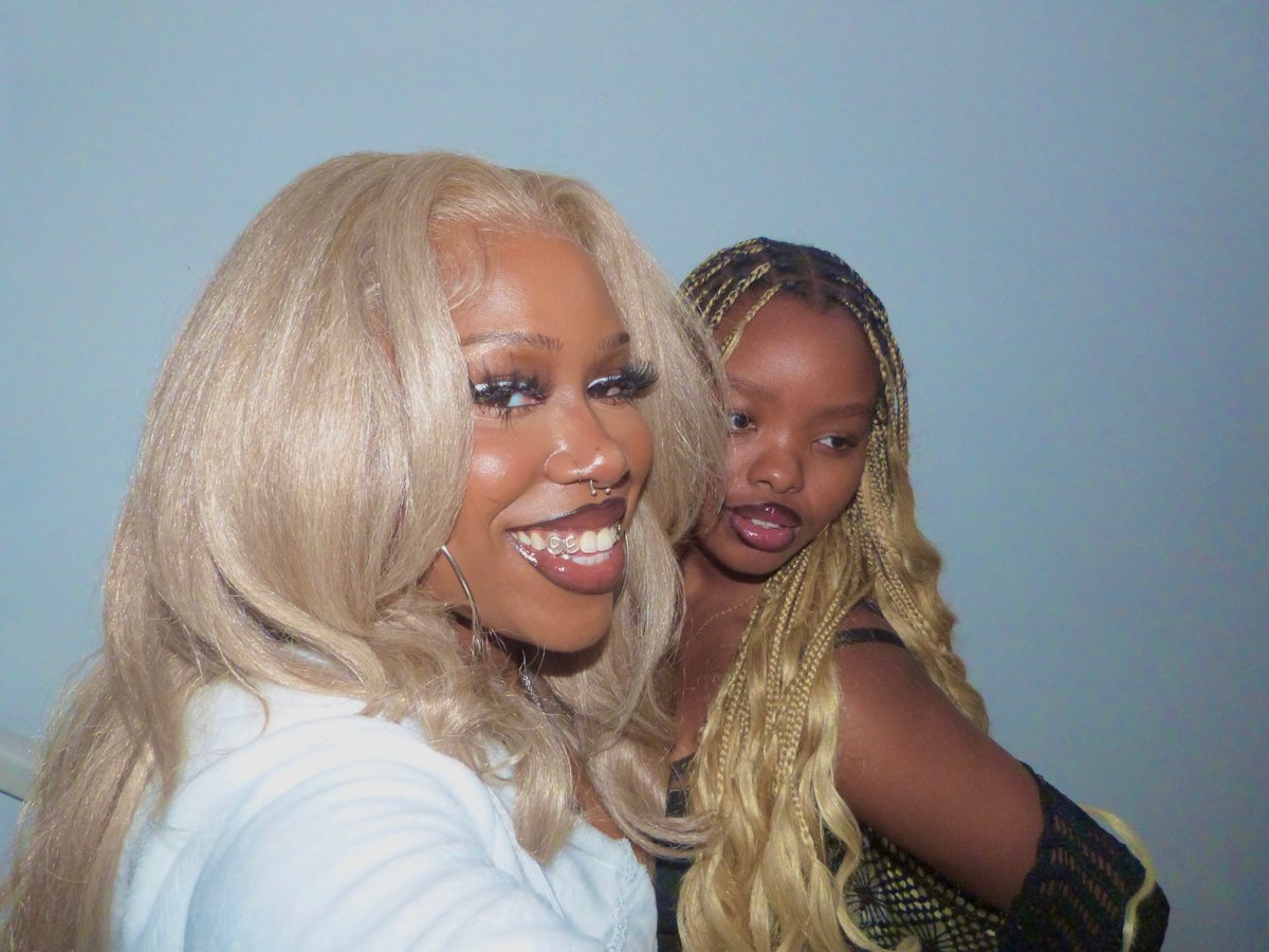 thrdmurder's tweet image. natural blondes