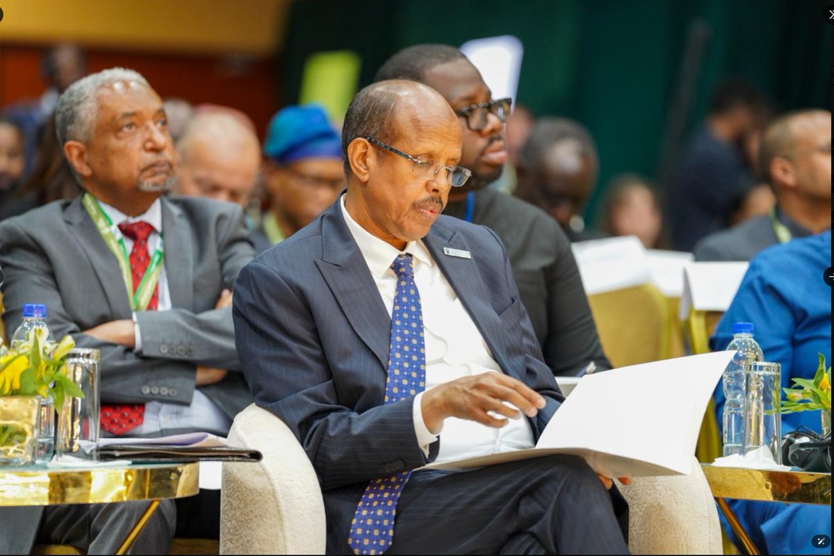 NuursViews's tweet image. Honoured to join the AU Commission Chairperson during his keynote address at the 11th Tana High-Level Forum on African Security in Addis Ababa this morning.