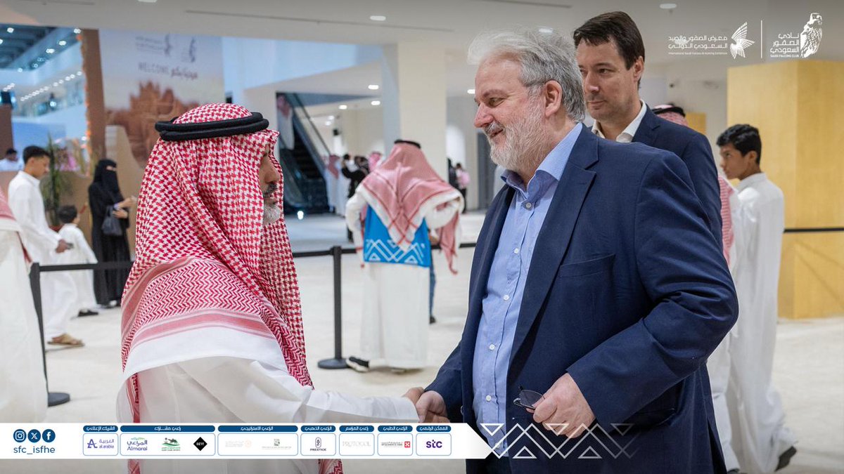 📸 | جانب من زيارة سعادة السفير الصربي لدى المملكة <a href="/SRBinKSArabia/">Serbia in the Kingdom of Saudi Arabia</a> السيد "دراجان بيزينيتش" لـ #معرض_الصقور_والصيد_السعودي_الدولي 2025
#عالم_يشبهك

Serbian Ambassador to Saudi Arabia, , Mr. Dragan Bisenic explores the #FHE2025 
#A_World_Like_You