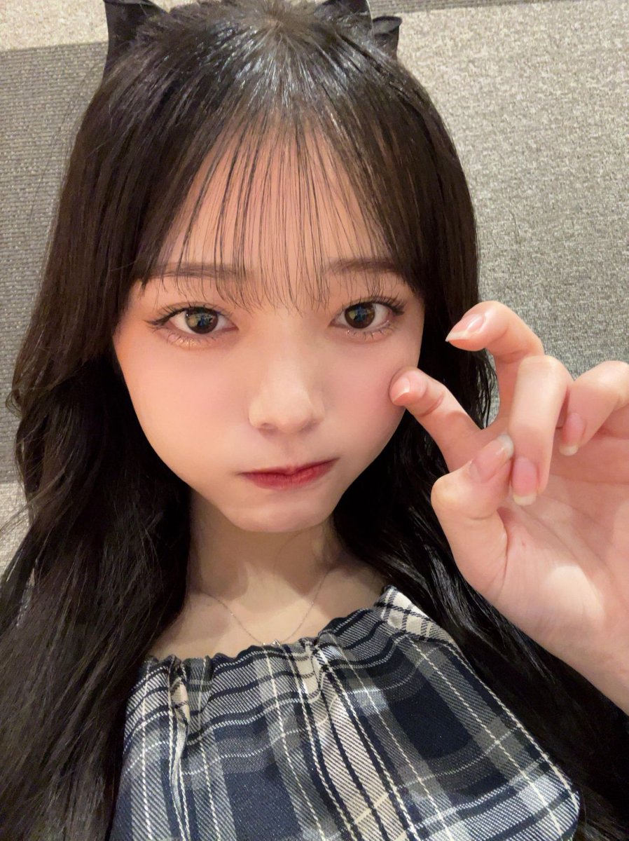 秋田莉杏　直筆　サイン　生写真　パジャマ 秋田莉杏 直筆 サイン 生写真 パジャマ 秋田莉杏 直筆 サイン 生写真