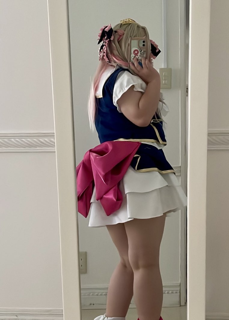 ずーーっと念願の衣装併せしてきたよ♩
安定のばにちゃん🌙もかっこよかったです♡ひこにゃんさんも、いっぱい可愛く撮ってくれてありがとう🥹💖
ごはん食べたのも楽しかった♡♡
だいすきー🎀ིྀ🎀ིྀ