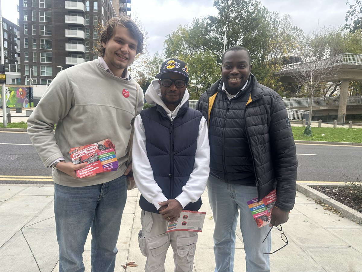MrOkereke's tweet photo. Morning well spent in Kidbrooke Village and Sutcliffe ward speaking with residents. Plenty of casework taken on and good conversations about Labour's work locally. 

Great to join @sandrabauer, @lewishurst_, @racheltaggart5 and other Labour activists. https://t.co/V2Wh2dCCb8