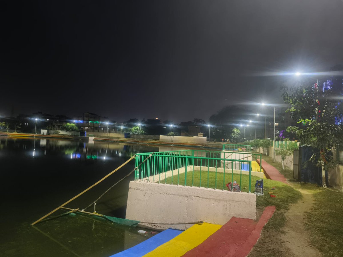 रांची नगर निगम के प्रयासों से स्वच्छता और प्रकाश से आलोकित हुए शहर के छठ घाट।
#Chhath2025
#SwachhRanchi
<a href="/JharkhandCMO/">Office of Chief Minister, Jharkhand</a> <a href="/kumarsudivya/">Sudivya Kumar</a>
<a href="/prdjharkhand/">IPRD Jharkhand</a> <a href="/SwachhBharatGov/">Swachh Bharat Urban</a> <a href="/smartcityranchi/">Ranchi Smart City</a> <a href="/DC_Ranchi/">DC Ranchi</a>