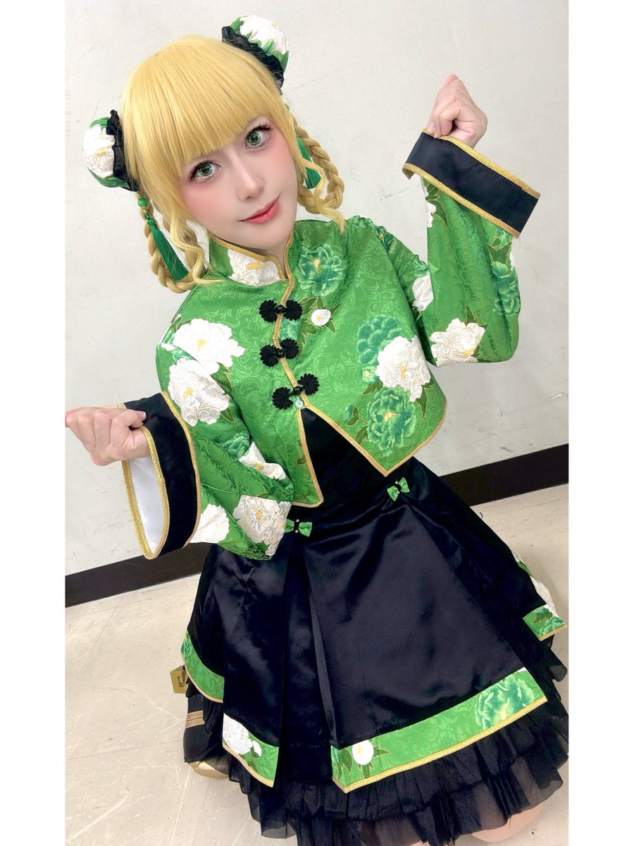 shiho_startdash's tweet photo. 💫cosplay 
#池ハロ2025 #イクラスタ！🍣⭐️
ラブライブ！スーパースター!! Liella!の平安名すみれちゃんチャイナ衣装でした、お写真お声かけありがとうございましたー！！！🤟🏻💚 https://t.co/S6foNmGWwP