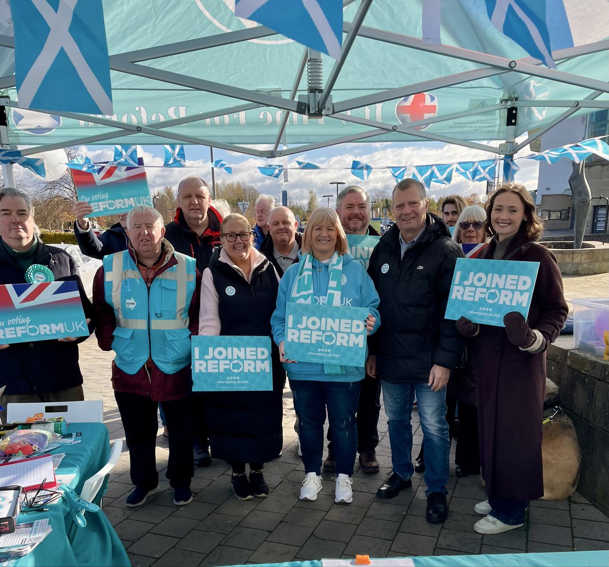 Graham Simpson (@grahamsmsp) on Twitter photo Super day for <a href="/ReformUKScot/">Reform UK Scotland</a> in Hamilton and across the country, talking to supporters and signing up new members. Super day for <a href="/ReformUKScot/">Reform UK Scotland</a> in Hamilton and across the country, talking to supporters and signing up new members.