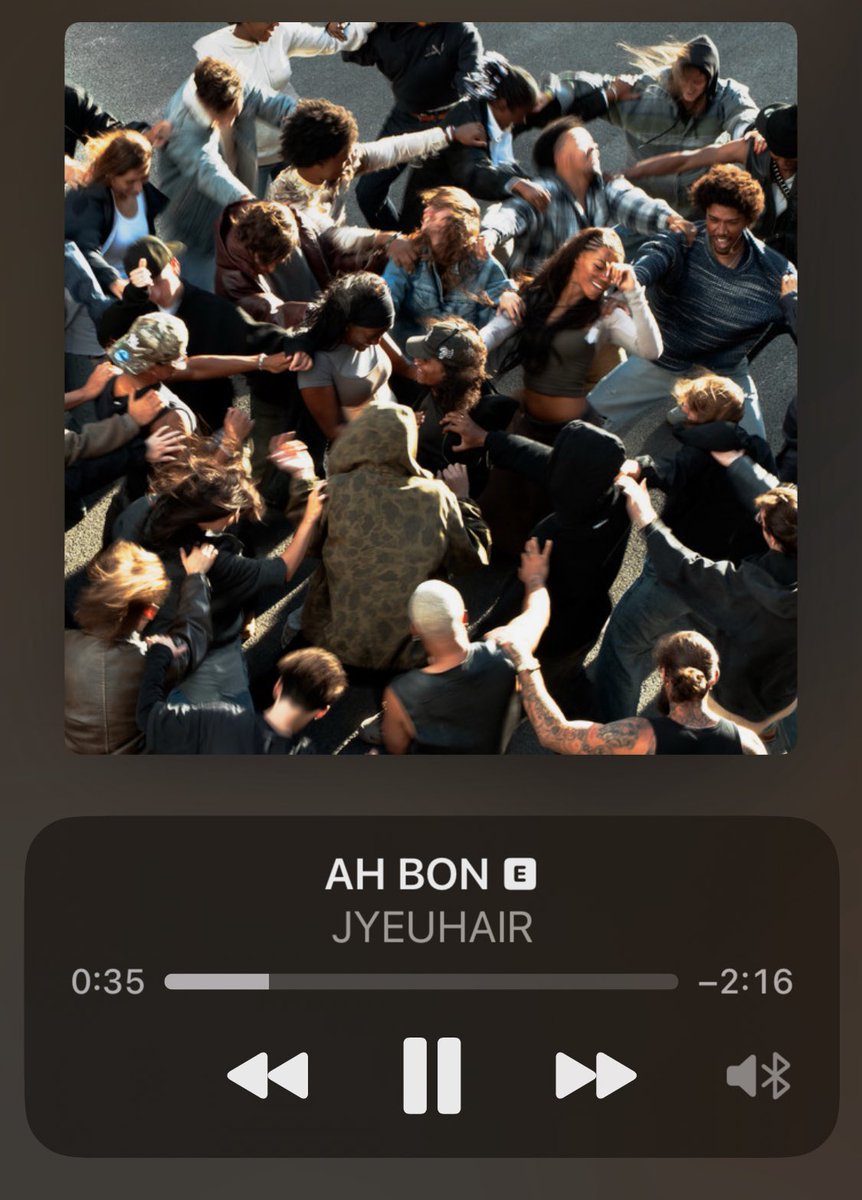 sandra31310's tweet photo. Tu gère !! @jyeuhair https://t.co/KWJOeTqyJI