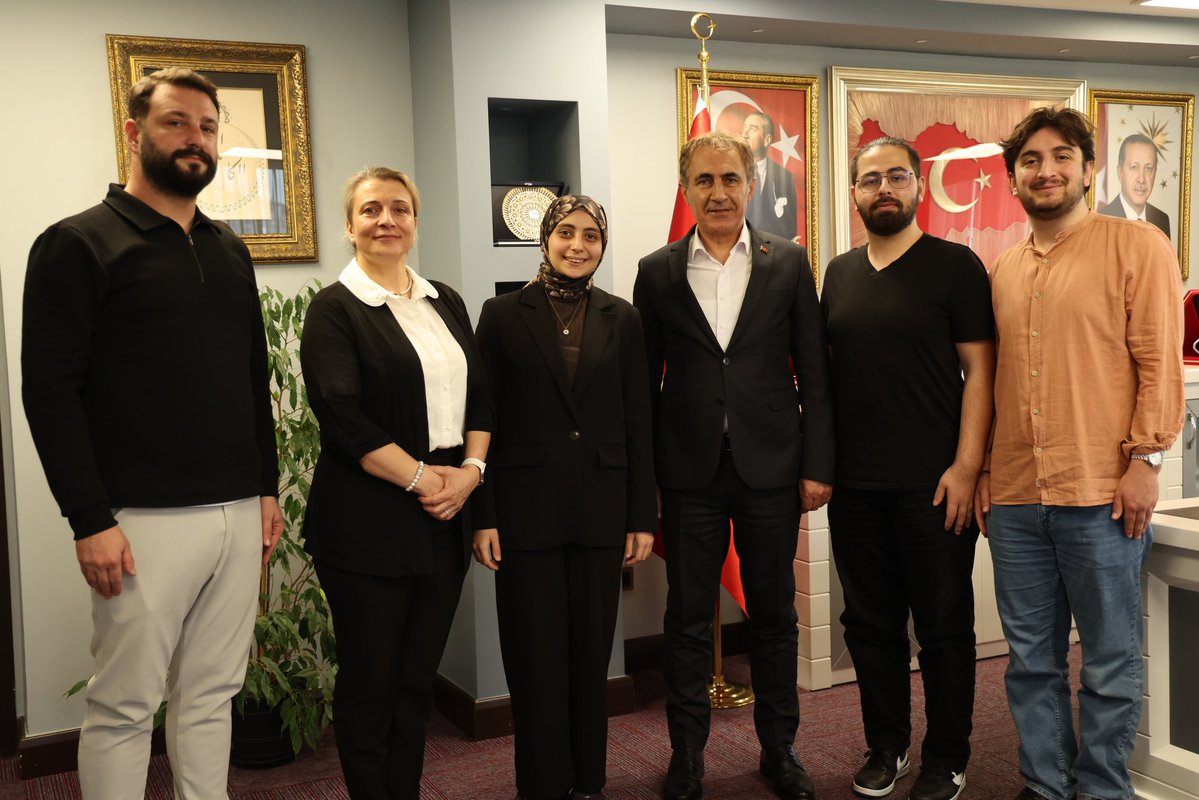 Trabzon Gençlik ve Spor İl Müdürlüğü (@gsb_trabzon) on Twitter photo Kültür ve Sanat Yarışmaları Bilgi Yarışması kategorisinde Türkiye üçüncüsü olan gençlerimiz, İl Müdürlüğümüzü ziyaret etti! 🧠📚
Başarılarıyla bizleri gururlandıran gençlerimizi tebrik ediyor, emekleri ve özverileri için teşekkür ediyoruz. 💫 Kültür ve Sanat Yarışmaları Bilgi Yarışması kategorisinde Türkiye üçüncüsü olan gençlerimiz, İl Müdürlüğümüzü ziyaret etti! 🧠📚
Başarılarıyla bizleri gururlandıran gençlerimizi tebrik ediyor, emekleri ve özverileri için teşekkür ediyoruz. 💫