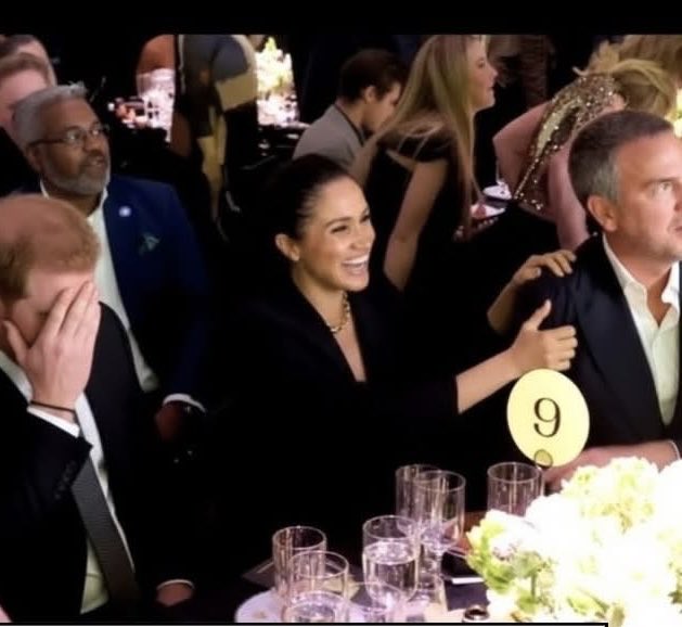 ViQueenie's tweet photo. Harry &amp; Meghan’s marriage summed up in one photo.  

#princesshenry #PrinceHarry #MeghanMarkIe #SussexTrophyHunters
#instagramlovingbitchwife https://t.co/SN3EC1pOiu