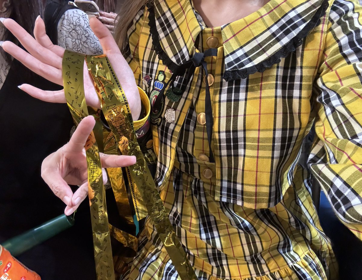 THANK YOU BABEL no TOH💛🖤
お洋服で気づいて声を掛けてくれた皆さんありがとうございました( ⸍ɞ̴̶̷ ·̫ ɞ̴̶̷⸌ 🫶🏻)座席が良すぎてもう放心＆大号泣( ᵒ̴̶̷̥́ ⌑ ᵒ̴̶̷̣̥̀ )